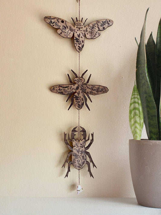 Floral Walnut Insect Garland - Beetle, Bee, Cicada